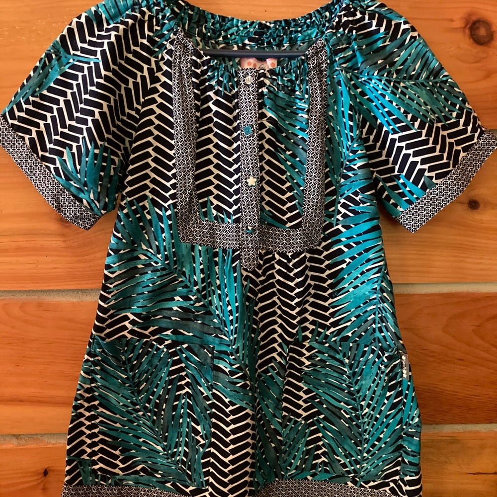 Koi scrub top